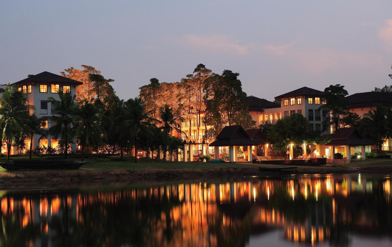 Tawa Ravadee Resort Prachinburi, A Member Of Worldhotels Distinctive Si Maha Phot Exteriör bild